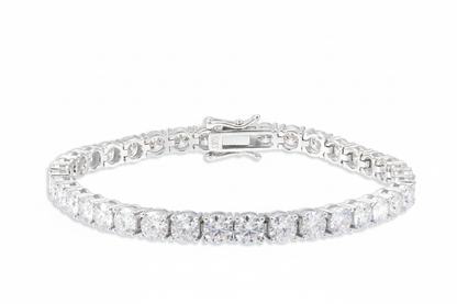 VVSClique moissanite tennis bracelet product photo on white background